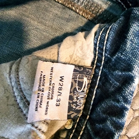 Silver Jeans - Picture 4 of 6